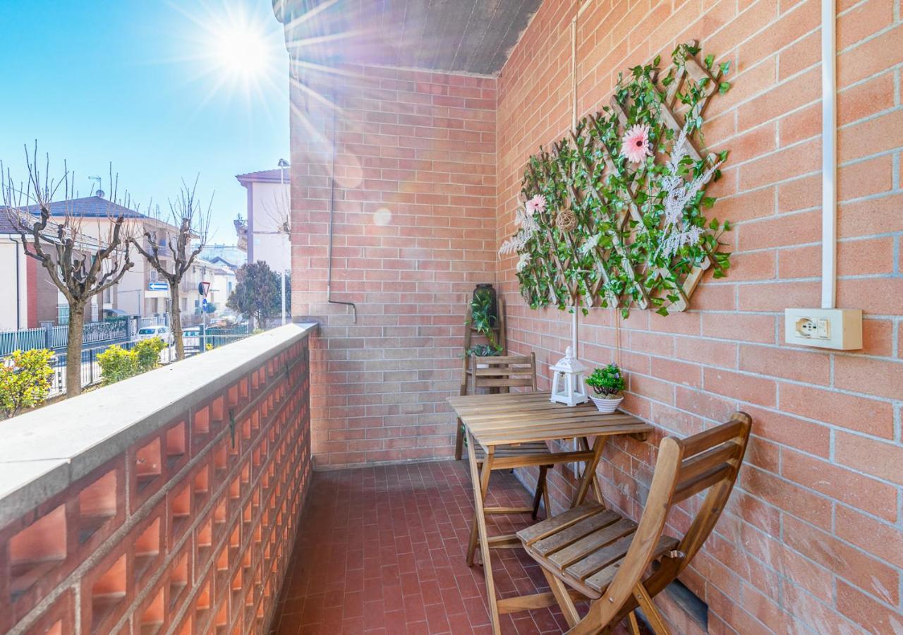Garden House - Con Terrazzo Apartment Grugliasco Exterior photo